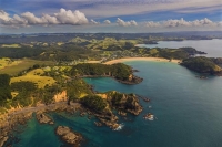 Matapouri_Bay;Rocky_Bay;Northland;sandy_beaches;bachs;holiday_homes;bush;native_